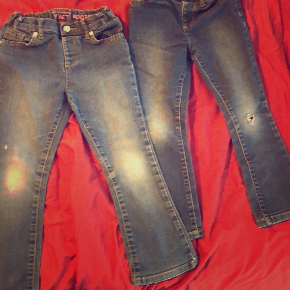 2 pairs of 5t girls play jeans